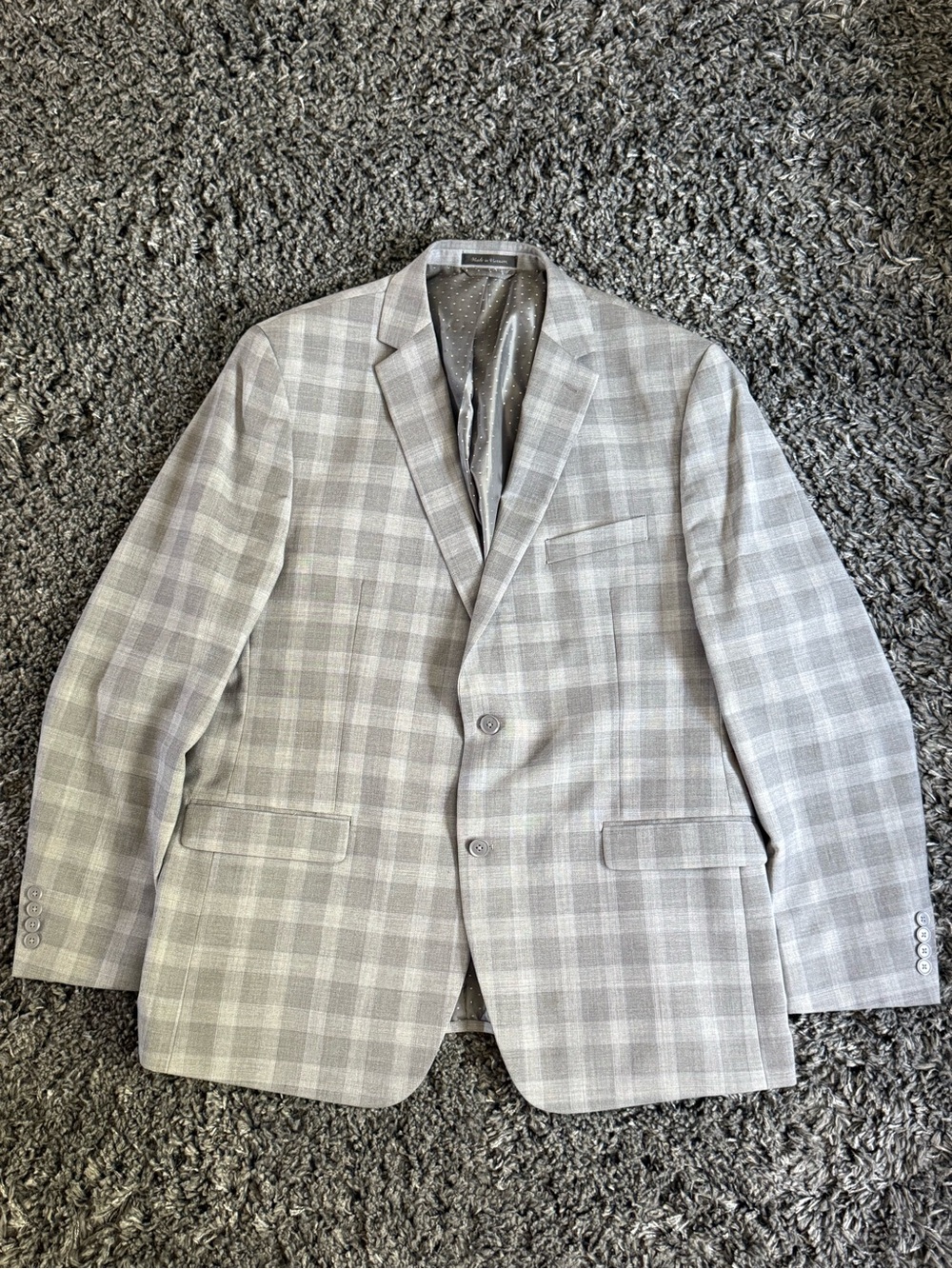 Light Gray Plaid Men's Sport Coat - Two-Button Tailored Blazer